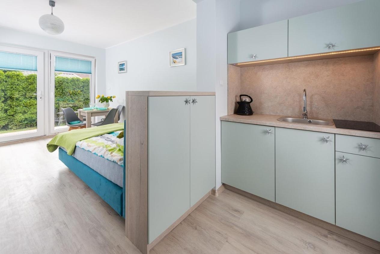 Roza Baltyku - Apartamenty I Pokoje A Dębki Exteriör bild