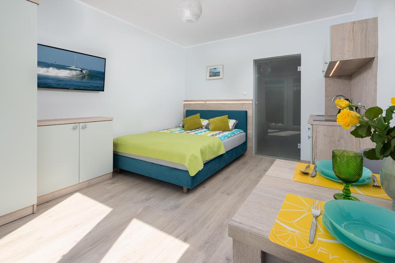 Roza Baltyku - Apartamenty I Pokoje A Dębki Exteriör bild
