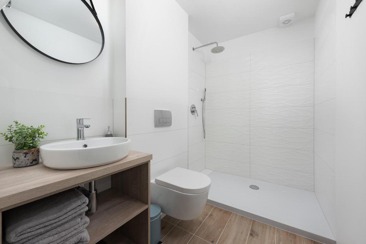 Roza Baltyku - Apartamenty I Pokoje A Dębki Exteriör bild
