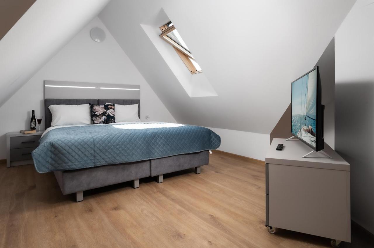 Roza Baltyku - Apartamenty I Pokoje A Dębki Exteriör bild