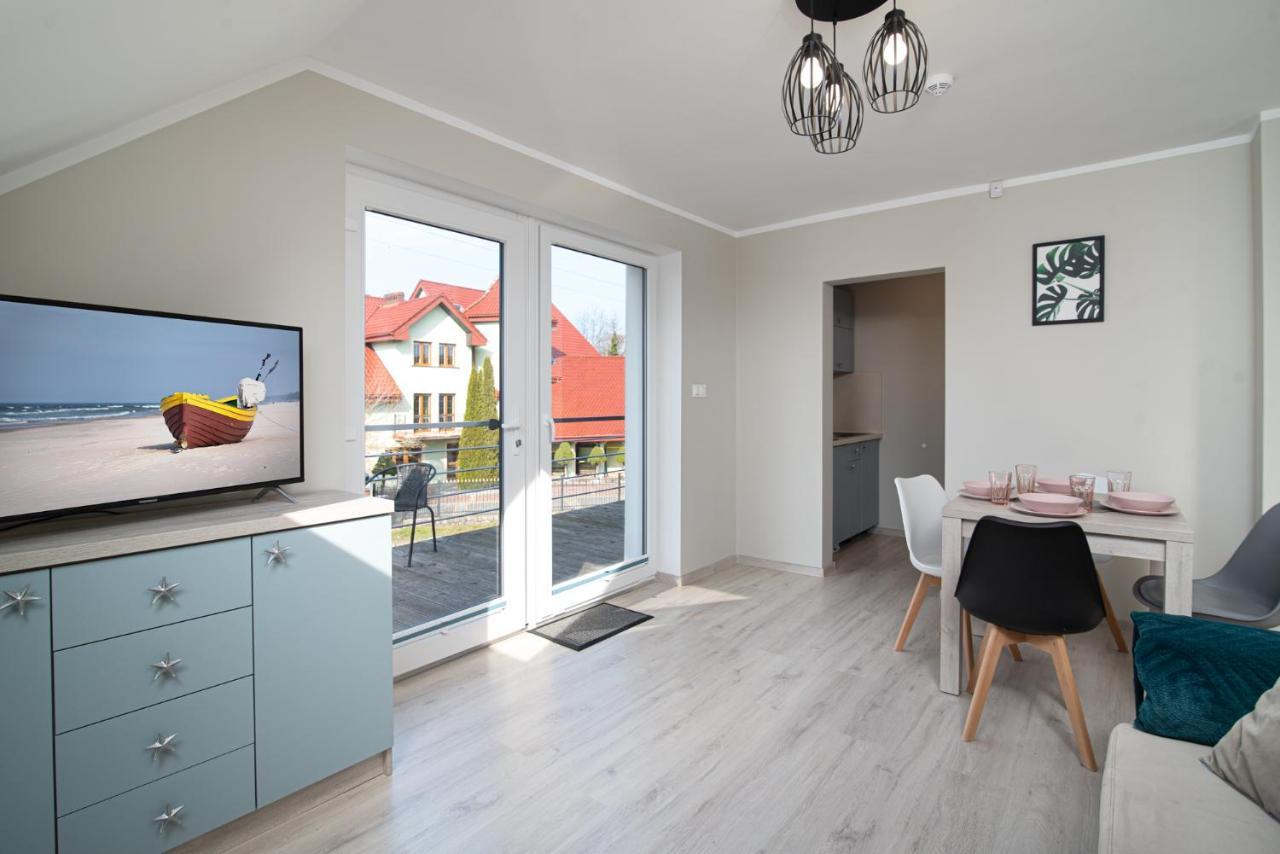 Roza Baltyku - Apartamenty I Pokoje A Dębki Exteriör bild