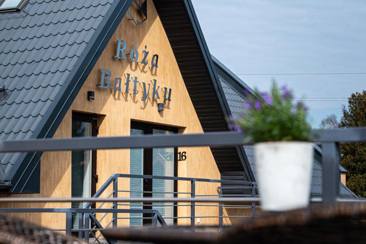 Roza Baltyku - Apartamenty I Pokoje A Dębki Exteriör bild